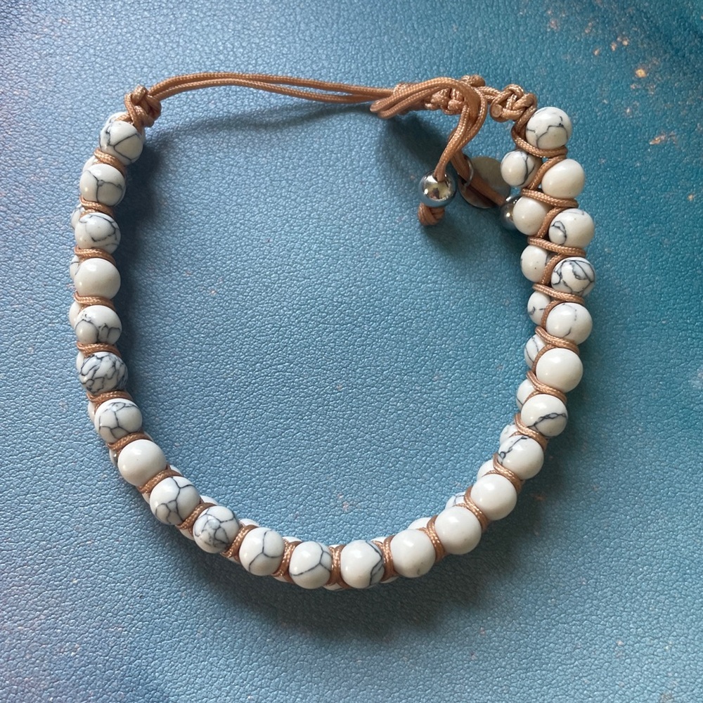 Womens White Howlite Bead Woven Bracelet Tan Adjustable Cord Boho Marbled‎ Stone - Picture 4 of 5